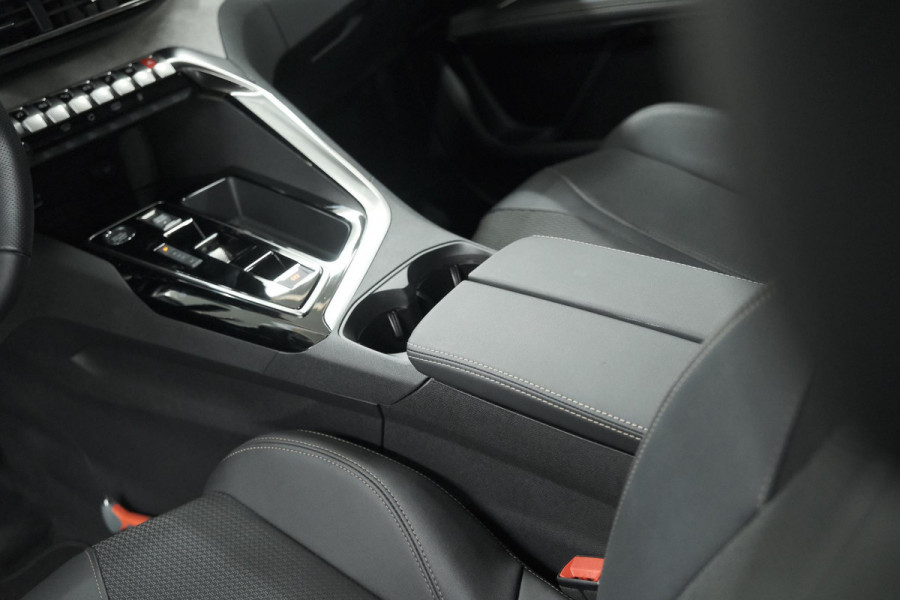 Peugeot 3008 HYbrid 136 e-DCS6 GT | 360 Camera | Adaptieve Cruise Control | Dodehoekdetectie
