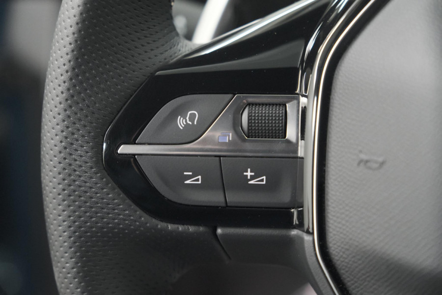 Peugeot 3008 HYbrid 136 e-DCS6 GT | 360 Camera | Adaptieve Cruise Control | Dodehoekdetectie
