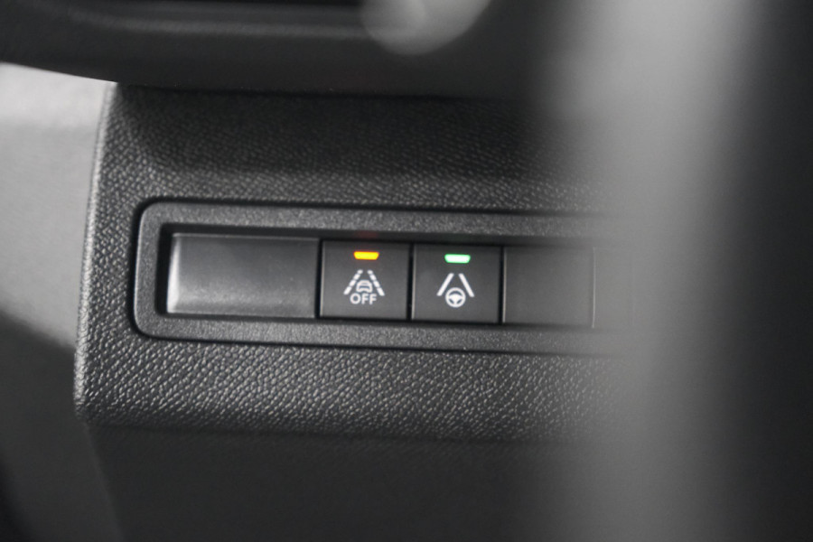 Peugeot 3008 HYbrid 136 e-DCS6 GT | 360 Camera | Adaptieve Cruise Control | Dodehoekdetectie