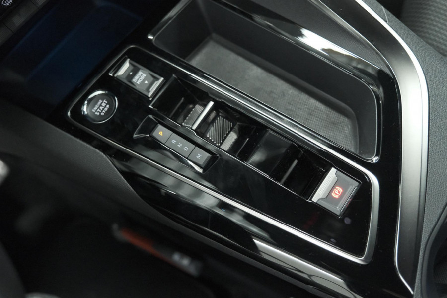 Peugeot 3008 HYbrid 136 e-DCS6 GT | 360 Camera | Adaptieve Cruise Control | Dodehoekdetectie