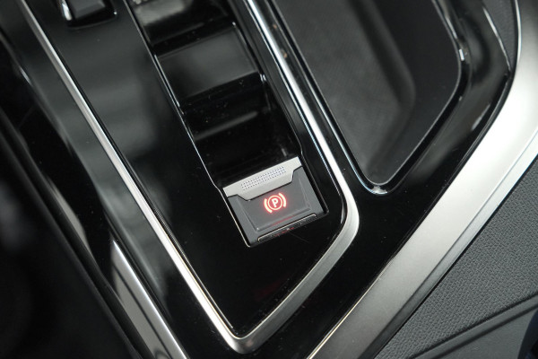 Peugeot 3008 HYbrid 136 e-DCS6 GT | 360 Camera | Adaptieve Cruise Control | Dodehoekdetectie