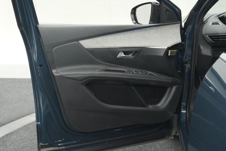 Peugeot 3008 HYbrid 136 e-DCS6 GT | 360 Camera | Adaptieve Cruise Control | Dodehoekdetectie