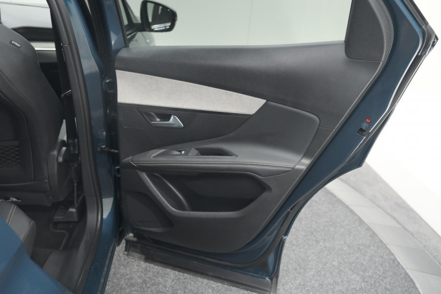 Peugeot 3008 HYbrid 136 e-DCS6 GT | 360 Camera | Adaptieve Cruise Control | Dodehoekdetectie