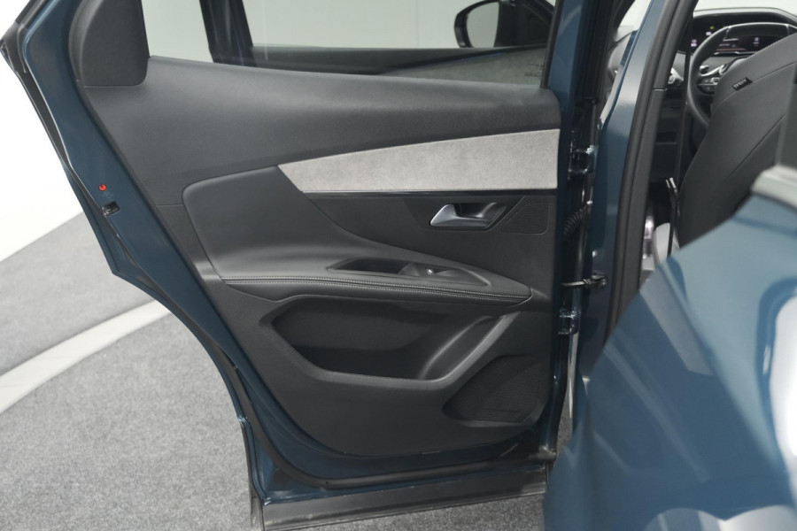 Peugeot 3008 HYbrid 136 e-DCS6 GT | 360 Camera | Adaptieve Cruise Control | Dodehoekdetectie