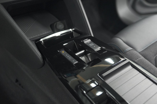 Citroën Ë-C4 Feel Pack 50 kWh | Camera | Navigatie | Apple Carplay | Parkeersensoren