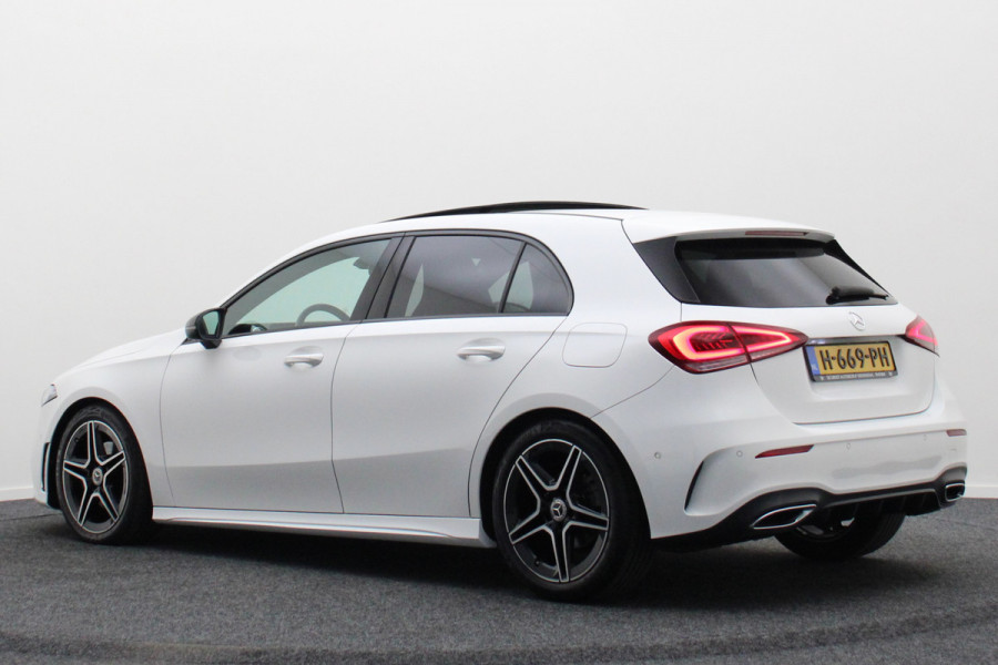 Mercedes-Benz A-Klasse 160 Business Solution AMG Panoramadak, Camera, Cruise, Apple Carplay, Virtual Cockpit, LED, 18''