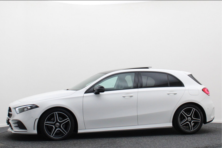 Mercedes-Benz A-Klasse 160 Business Solution AMG Panoramadak, Camera, Cruise, Apple Carplay, Virtual Cockpit, LED, 18''