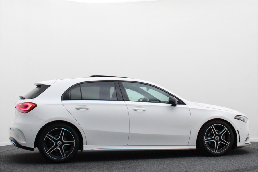 Mercedes-Benz A-Klasse 160 Business Solution AMG Panoramadak, Camera, Cruise, Apple Carplay, Virtual Cockpit, LED, 18''
