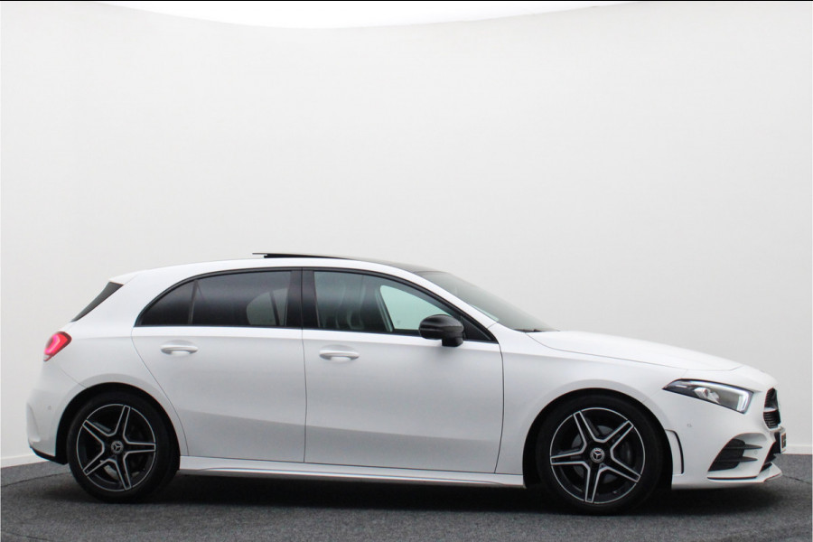 Mercedes-Benz A-Klasse 160 Business Solution AMG Panoramadak, Camera, Cruise, Apple Carplay, Virtual Cockpit, LED, 18''