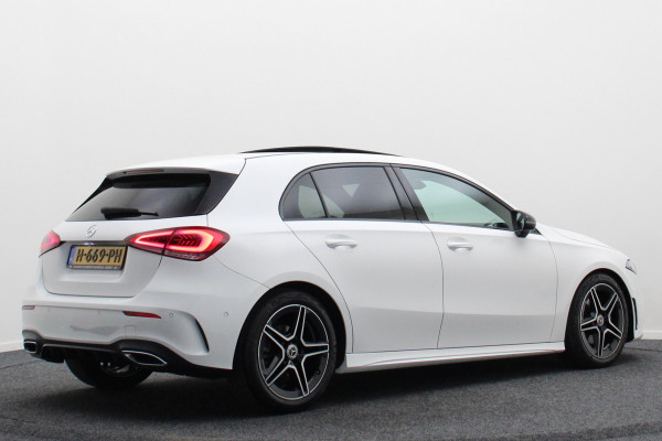 Mercedes-Benz A-Klasse 160 Business Solution AMG Panoramadak, Camera, Cruise, Apple Carplay, Virtual Cockpit, LED, 18''