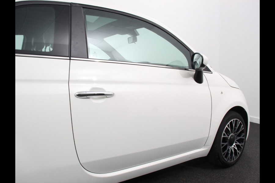 Fiat 500 1.0 Hybrid Dolcevita Finale Panorama dak Airco Cruise Control Navigatie Apple Carplay/Android Auto Dab Digitale Cockpit Parkeer Sensoren  Lichtmetalen Velgen 16" Led