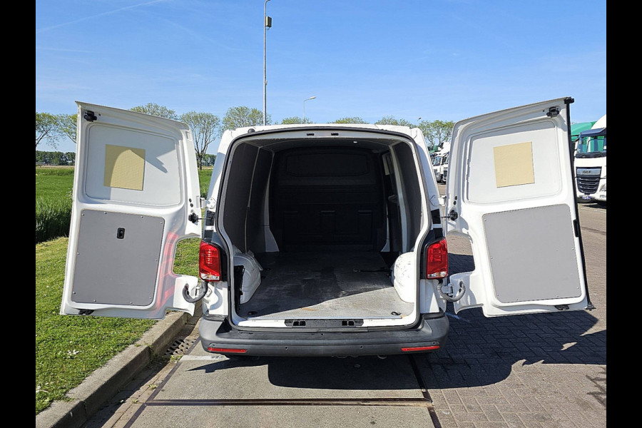 Volkswagen Transporter 2.0 T6.1 L2H1 Navi Euro6 Airco 110Pk Pdc NAP 1e Eigenaar!