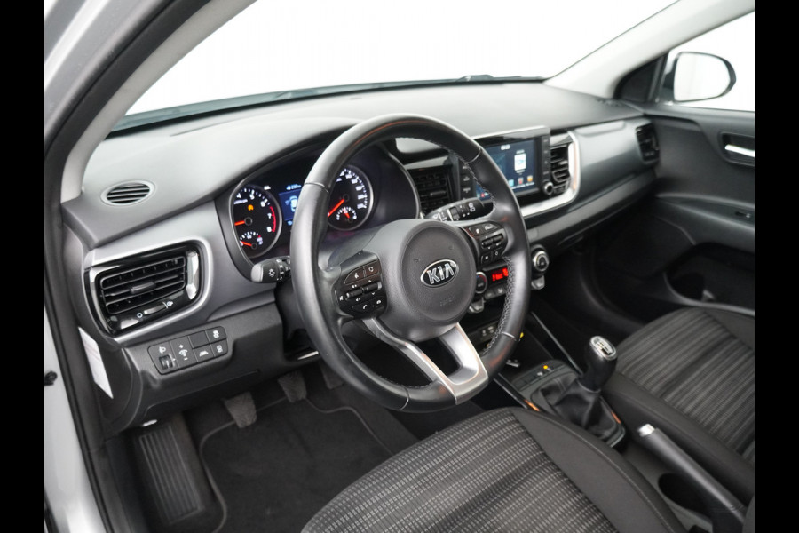 Kia Stonic 1.0 T-GDi DynamicPlusLine Apple Carplay/Android Auto - Cruise Control - Climate Control - Navigatiesysteem - Fabrieksgarantie tot 12-2026