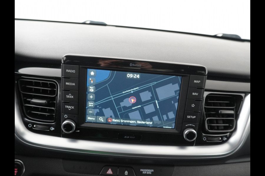 Kia Stonic 1.0 T-GDi DynamicPlusLine Apple Carplay/Android Auto - Cruise Control - Climate Control - Navigatiesysteem - Fabrieksgarantie tot 12-2026
