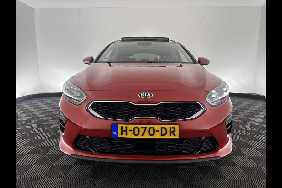 Kia Ceed Sportswagon 1.4 T-GDi ExecutiveLine Aut. *PANO | FULL-LEATHER | ADAPT.CRUISE | FULL-LED | MEMORY-PACK | DIGI-COCKPIT | JBL-SOUND | BLINDSPOT | KEYLESS | COOLED/HEATED-COMFORT-SEATS | NAVI-FULLMAP | LANE-ASSIST | 17''ALU*
