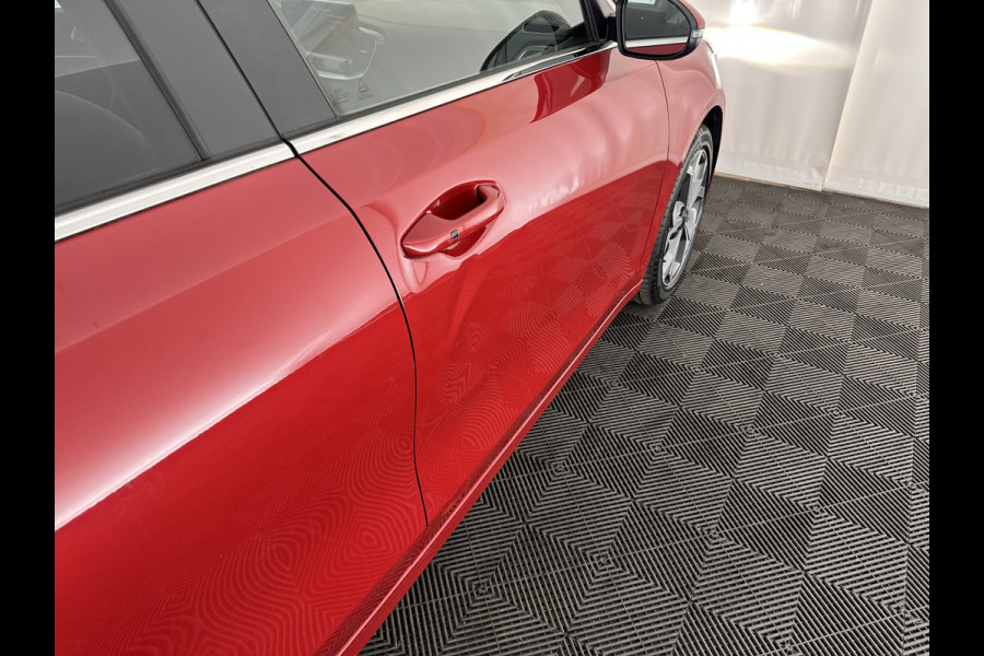 Kia Ceed Sportswagon 1.4 T-GDi ExecutiveLine Aut. *PANO | FULL-LEATHER | ADAPT.CRUISE | FULL-LED | MEMORY-PACK | DIGI-COCKPIT | JBL-SOUND | BLINDSPOT | KEYLESS | COOLED/HEATED-COMFORT-SEATS | NAVI-FULLMAP | LANE-ASSIST | 17''ALU*