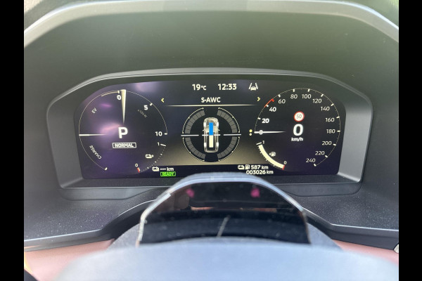 Mitsubishi Outlander 2.4 PHEV Instyle+  Is  binnen / direct rijden