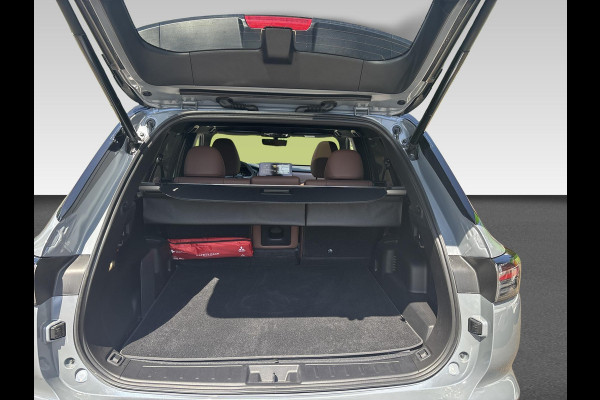 Mitsubishi Outlander 2.4 PHEV Instyle+  Is  binnen / direct rijden