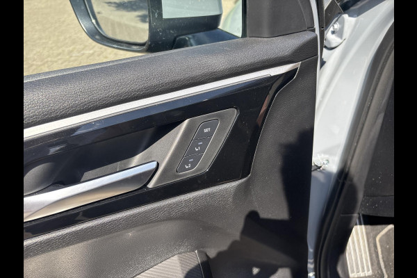 Mitsubishi Outlander 2.4 PHEV Instyle+  Is  binnen / direct rijden