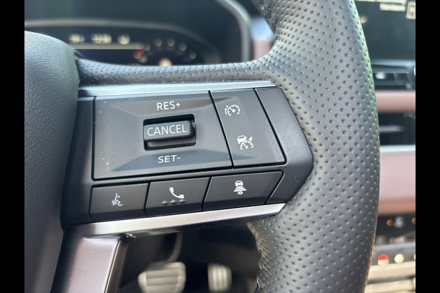 Mitsubishi Outlander 2.4 PHEV Instyle+  Is  binnen / direct rijden