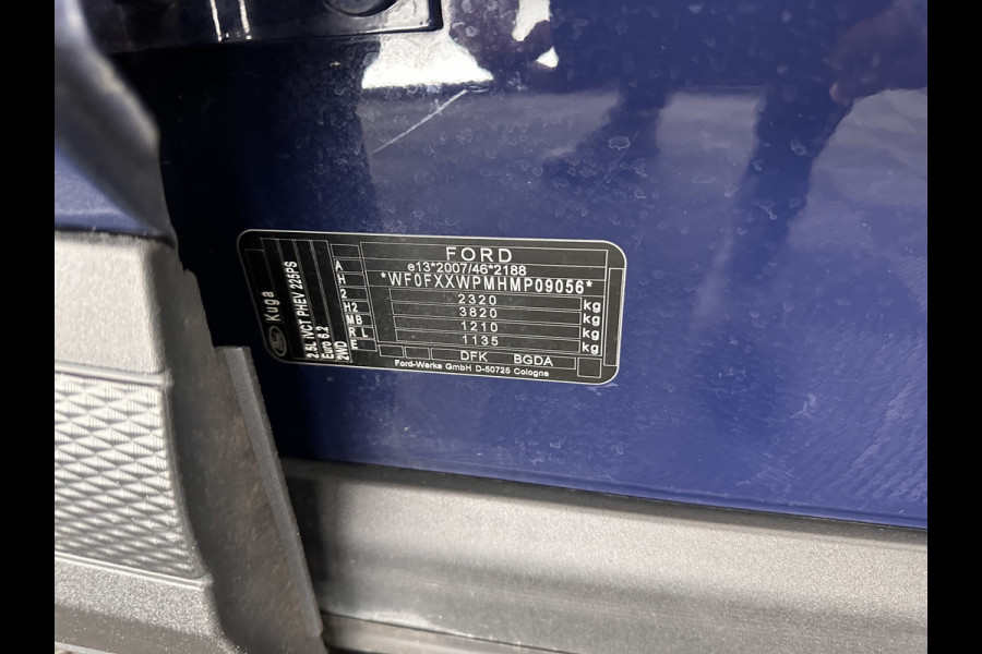 Ford Kuga 2.5 PHEV Titanium X (INCL-BTW) *LEATHER-MICROFIBRE | FULL-LED | DIGI-COCKPIT | ADAPTIVE-CRUISE | BLINDSPOT | PARK-PILOT | CAMERA | NAVI-FULLMAP | HEATED-COMFORT-SEATS | CARPLAY | DAB | LANE-ASSIST | 17"ALU*