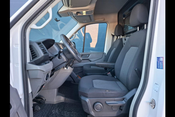 Volkswagen Crafter 35 2.0 TDI L3H3 Highline AIRCO / CRUISE CONTROLE / NAVI / CAMERA / TREKHAAK / CARPLAY