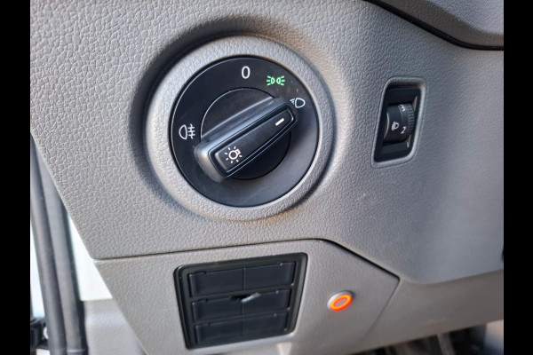 Volkswagen Crafter 35 2.0 TDI L3H3 Highline AIRCO / CRUISE CONTROLE / NAVI / CAMERA / TREKHAAK / CARPLAY
