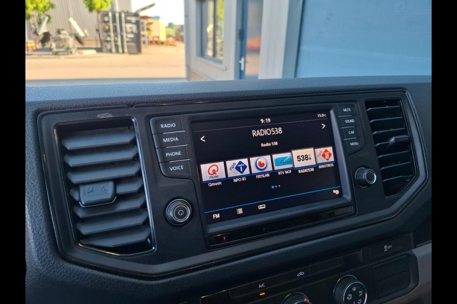 Volkswagen Crafter 35 2.0 TDI L3H3 Highline AIRCO / CRUISE CONTROLE / NAVI / CAMERA / TREKHAAK / CARPLAY