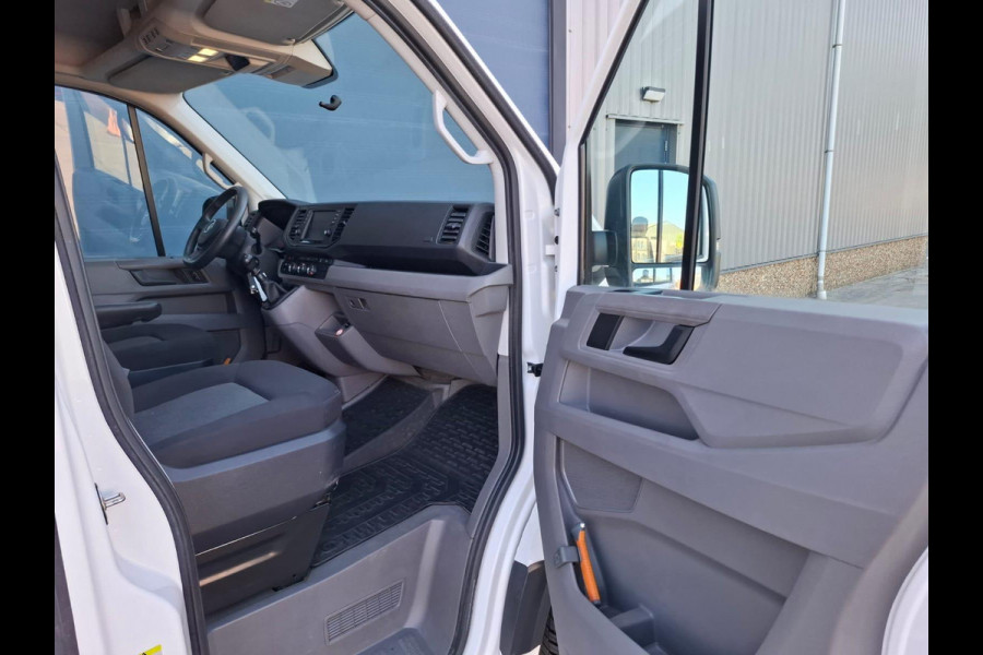 Volkswagen Crafter 35 2.0 TDI L3H3 Highline AIRCO / CRUISE CONTROLE / NAVI / CAMERA / TREKHAAK / CARPLAY