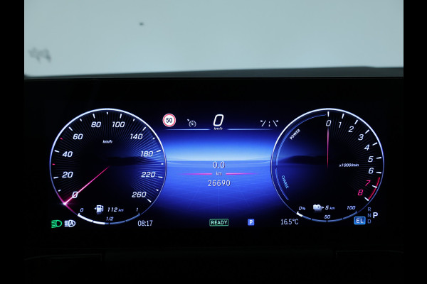 Mercedes-Benz GLA 250 e Face Lift Plug-In Hybride | Trekhaak | Panorama Schuif-Kanteldak | Night Pakket | Achteruitrijcamera | Inclusief 24 maanden MB Certified garantie voor Europa.