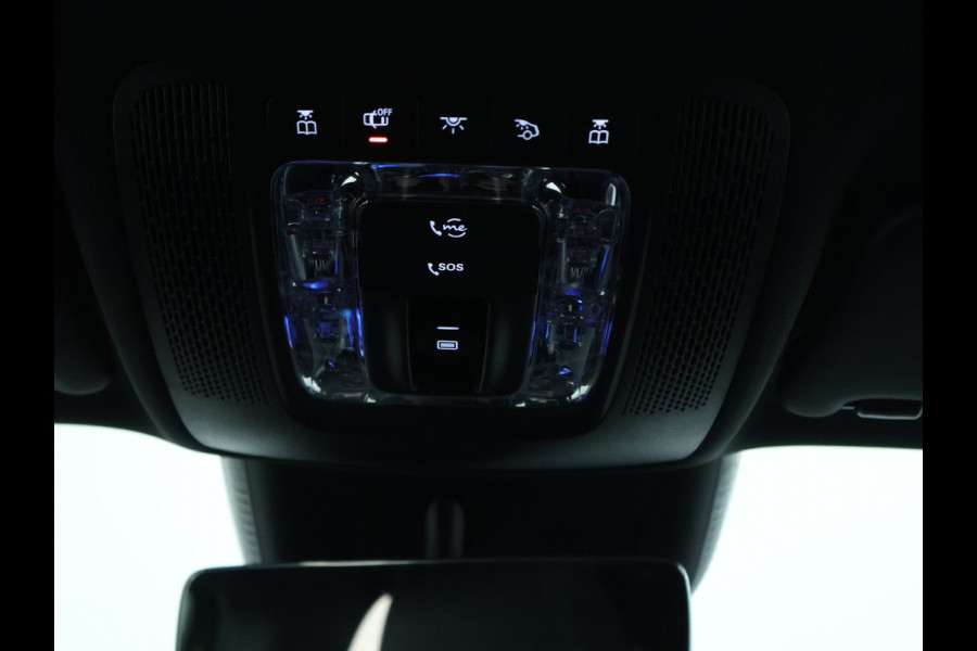 Mercedes-Benz GLA 250 e Face Lift Plug-In Hybride | Trekhaak | Panorama Schuif-Kanteldak | Night Pakket | Achteruitrijcamera | Inclusief 24 maanden MB Certified garantie voor Europa.