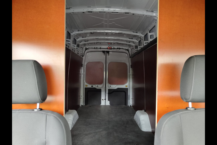 Ford Transit 350 D130pk L4H3 Navi Camera Pdc Apple Carplay Android WiFi-vb Airco Cruise Control Voorruit-Verwarmd 2.0TDCI Regensensor DAB Schuifdeur Betonplex Vloer Wandbetimmering Roll Stability Control Led Spoorwisselassist Euro 6 Zeer Compleet!