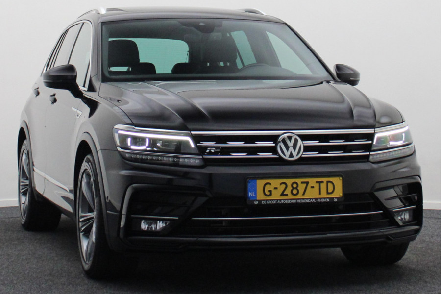 Volkswagen Tiguan 1.5 TSI ACT Highline Business R Leer, Panoramadak, ACC, Camera, Apple Carplay, DAB, PDC, Trekhaak, 19''