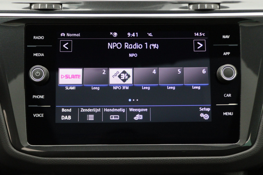 Volkswagen Tiguan 1.5 TSI ACT Highline Business R Leer, Panoramadak, ACC, Camera, Apple Carplay, DAB, PDC, Trekhaak, 19''