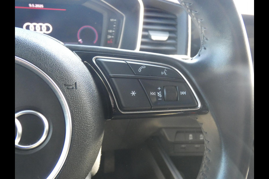 Audi A1 Sportback 25 TFSI epic | NAVIGATIE |