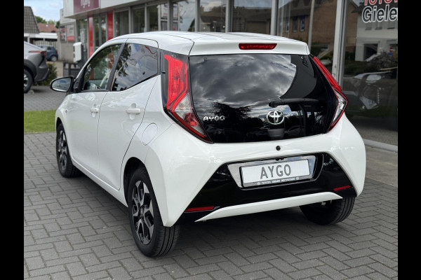 Toyota Aygo 1.0 VVT-i 72pk 5D x-joy | Camera, Stoelverwarming, Climate control, Apple carplay/Android auto