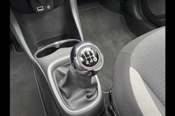 Toyota Aygo 1.0 VVT-i 72pk 5D x-joy | Camera, Stoelverwarming, Climate control, Apple carplay/Android auto