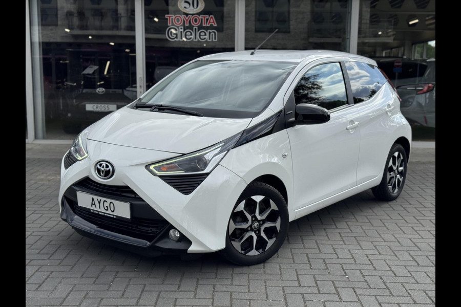 Toyota Aygo 1.0 VVT-i 72pk 5D x-joy | Camera, Stoelverwarming, Climate control, Apple carplay/Android auto
