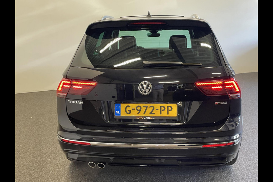 Volkswagen Tiguan 2.0 TSI 4Motion R-line Highline Business Panoramadak Trekhaak Navigatie Apple Carplay/Android Auto Camera Parkeersensoren Adaptive Cruise Control Stoelverwarming Elektrische achterklep Leder Climate Control