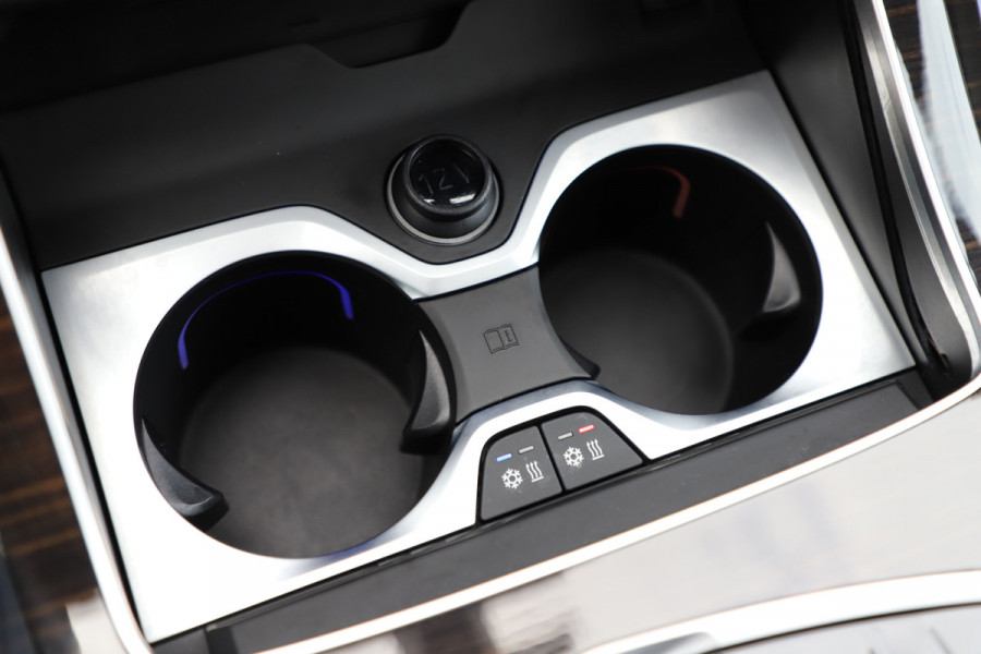 BMW X5 xDrive50e | 490PK | Luchtvering | Massage | Keyles-go | Head-up | Harman\kardon | Laser-led | Sfeerverlichting | Stoelkoeling |