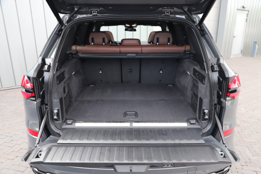 BMW X5 xDrive50e | 490PK | Luchtvering | Massage | Keyles-go | Head-up | Harman\kardon | Laser-led | Sfeerverlichting | Stoelkoeling |