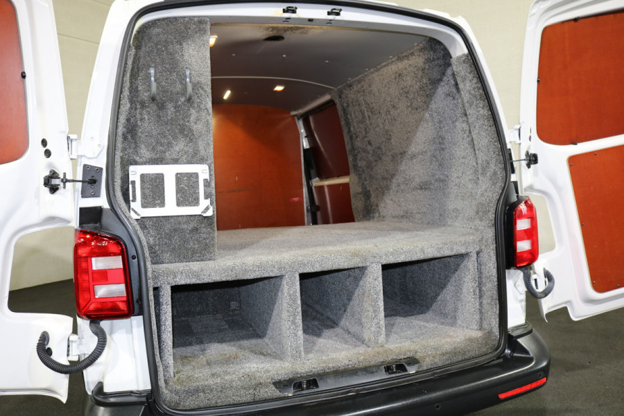 Volkswagen Transporter 2.0 TDI L2 H1 Euro 6 Airco Cruise Trekhaak