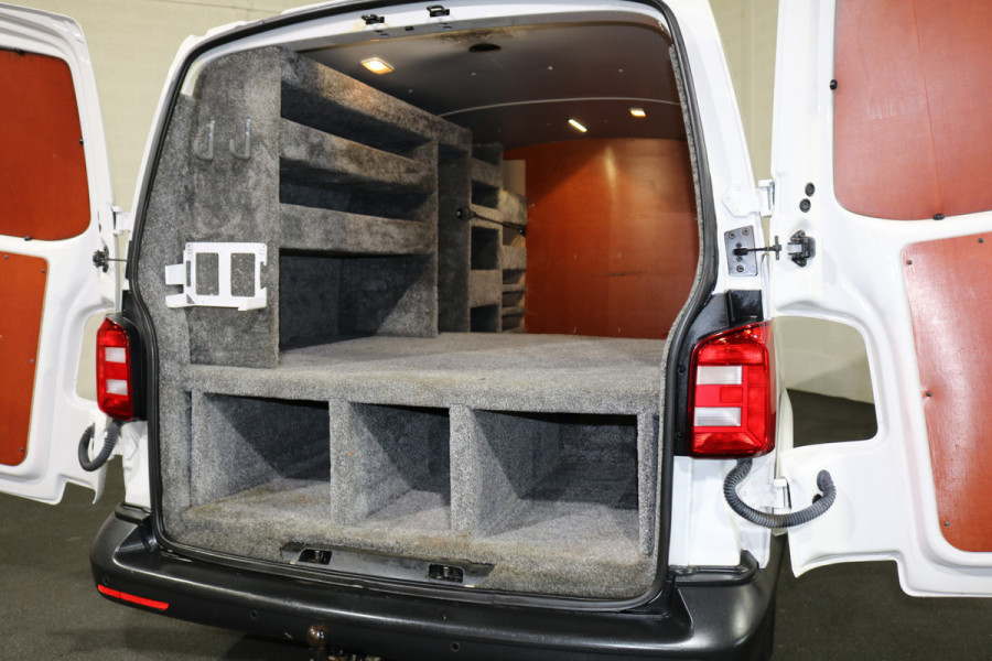 Volkswagen Transporter 2.0 TDI L2 H1 Euro 6 Airco Cruise Trekhaak