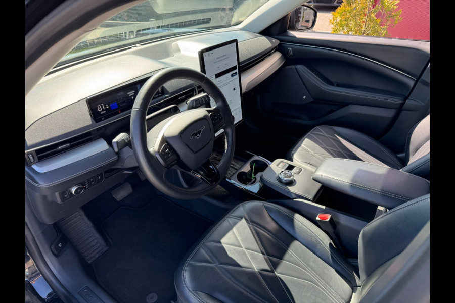 Ford Mustang Mach-E RWD 75 kWh