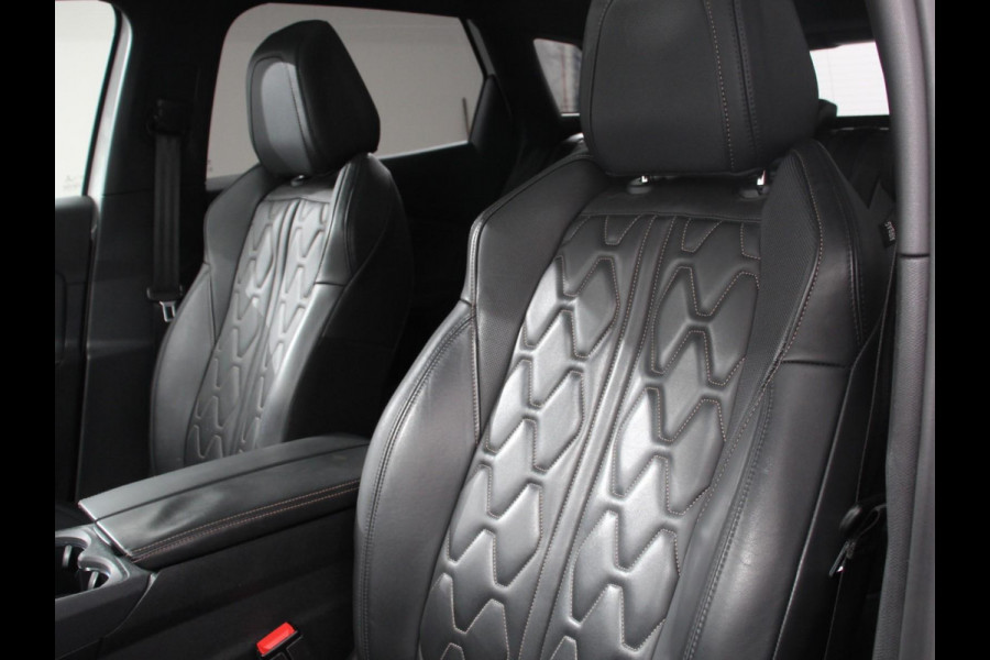 Peugeot 3008 1.6 e-THP GT Line Panorama dak Navigatie Lederen bekleding Cruise control Memory seats Camera Parkeer sensoren