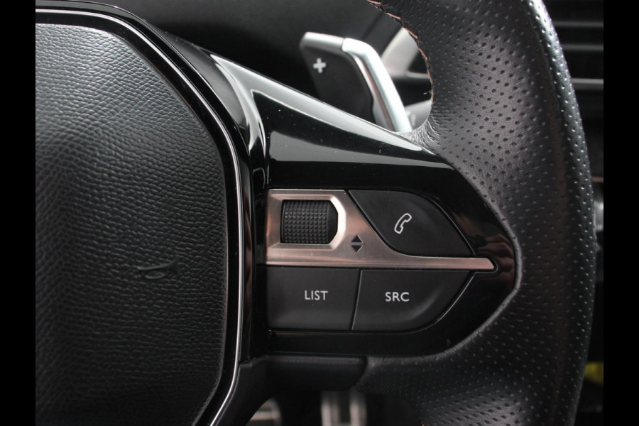 Peugeot 3008 1.6 e-THP GT Line Panorama dak Navigatie Lederen bekleding Cruise control Memory seats Camera Parkeer sensoren