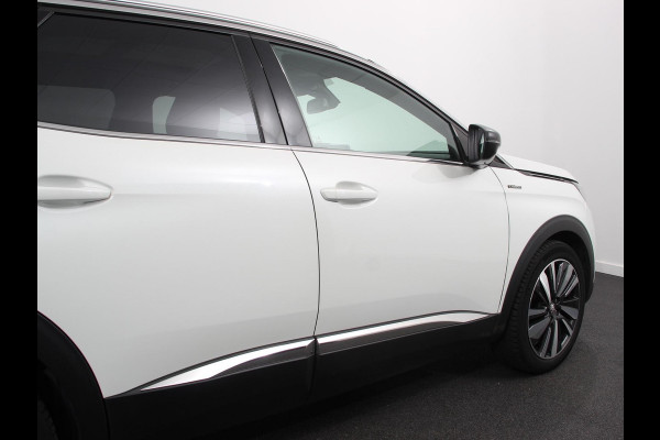 Peugeot 3008 1.6 e-THP GT Line Panorama dak Navigatie Lederen bekleding Cruise control Memory seats Camera Parkeer sensoren