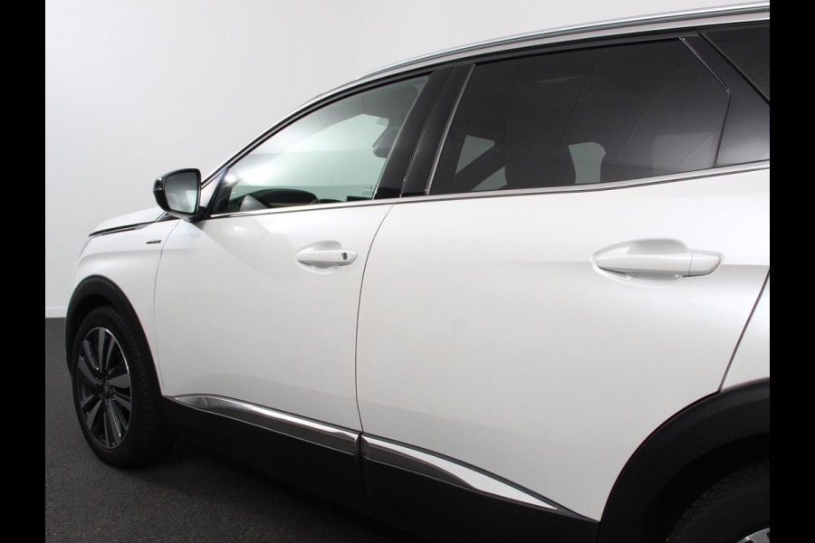 Peugeot 3008 1.6 e-THP GT Line Panorama dak Navigatie Lederen bekleding Cruise control Memory seats Camera Parkeer sensoren
