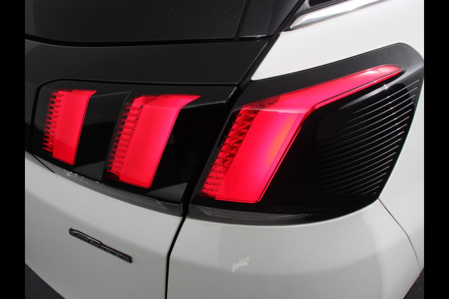 Peugeot 3008 1.6 e-THP GT Line Panorama dak Navigatie Lederen bekleding Cruise control Memory seats Camera Parkeer sensoren
