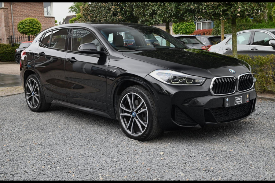 BMW X2 XDrive25e Executive M-Sport 220 PK Dealer o.h Head-Up Camera Leder LED 19''